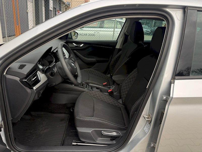 Škoda Scala (2021) 1.0 TSI 81 kW Ambition - fotka 9 z 20