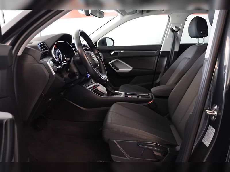 Audi Q3 35TFSI S-Line Ad.Temp LED AC - fotka 7 z 16