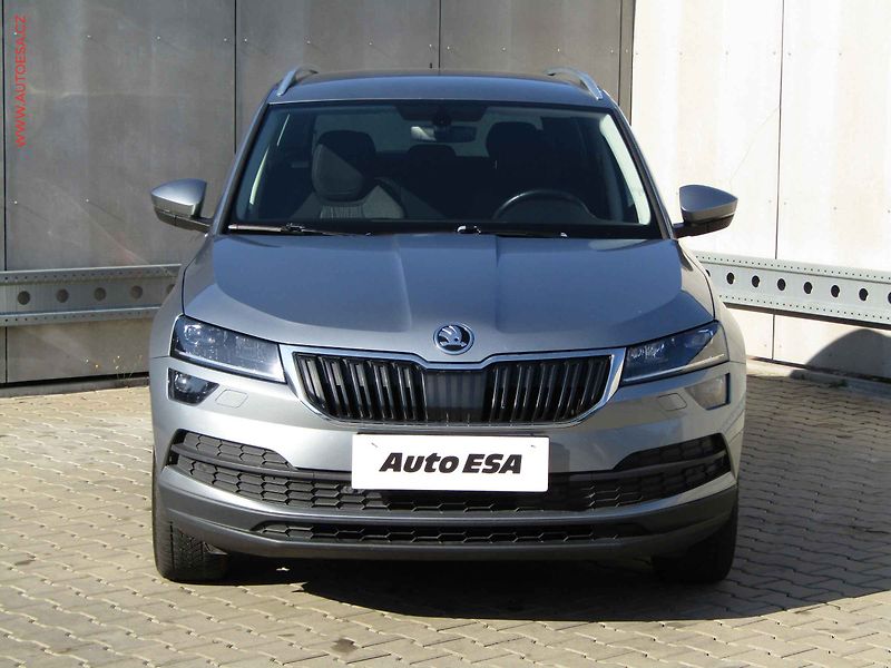 Škoda Karoq (2020) 2.0 TDi, ČR, Style, navi - fotka 2 z 22