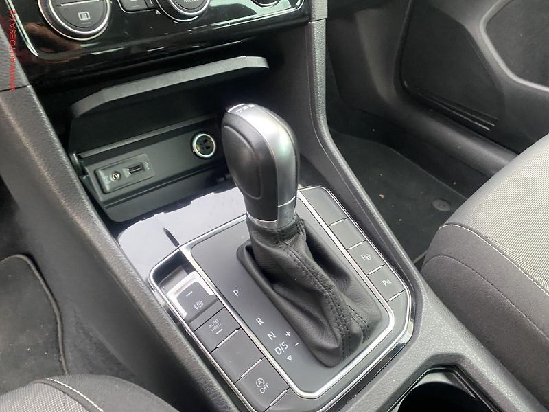Volkswagen Golf Sportsvan (2015) 1.4 TSi, Highline, DSG - fotka 17 z 19
