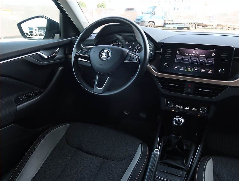 Škoda Kamiq (2020) Style 1.5 TSI, ČR,1.maj - fotka 7 z 18
