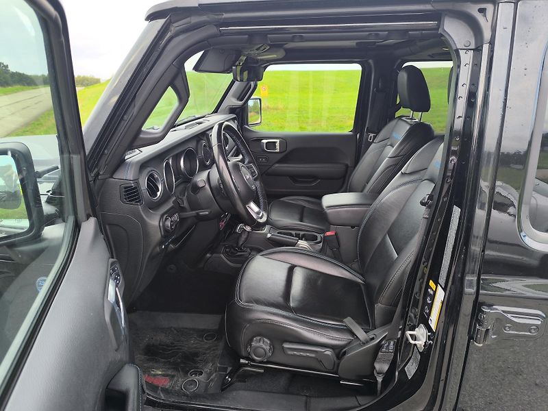 Jeep Wrangler (2022) 2.0 PHEV,4x4,ČR,SERVISN9 KN - fotka 10 z 38