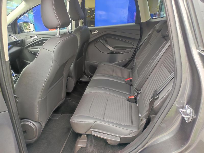 Ford Kuga (2018) 1.5 EB 110kW ČR,1 MAJ - fotka 21 z 26