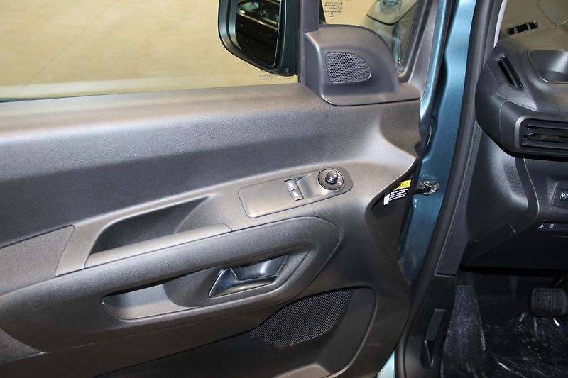 Opel Combo (2025) N1 Edition 1.5 CDTI 96kW L2H1 - fotka 13 z 15