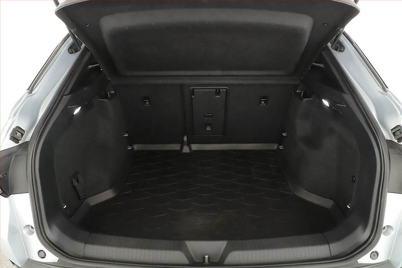 Volkswagen ID.4 (2022) GTX (82 kWh), SoH 88% - fotka 11 z 24