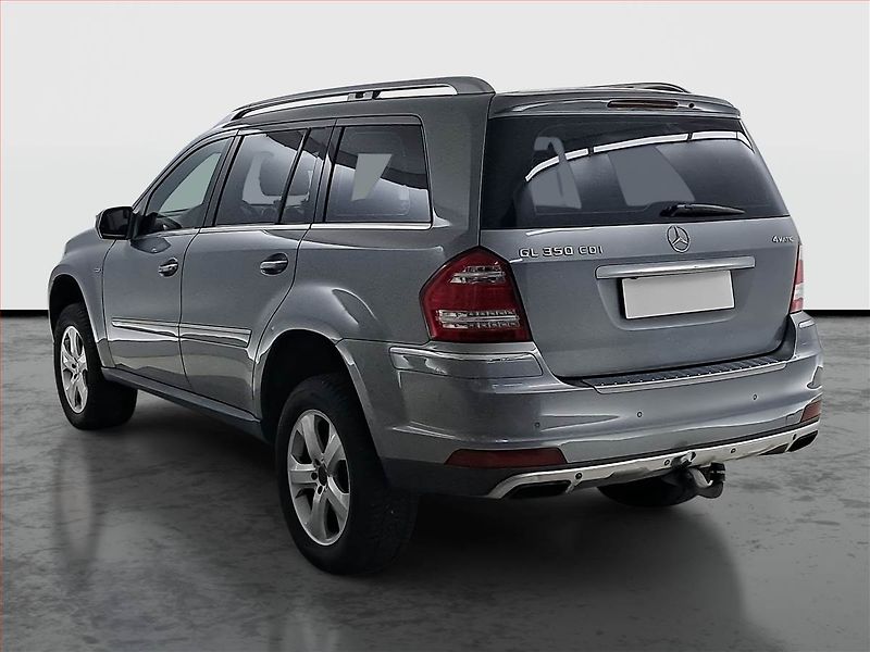 Mercedes-Benz GL (2010) 350 CDI, 4X4, Automat, 7 míst - fotka 4 z 18