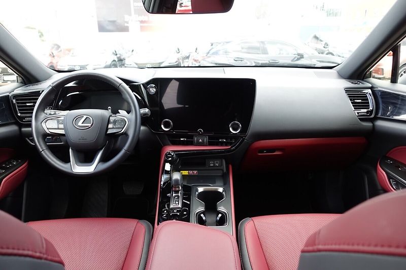 Lexus NX 350h NX350h Executive Top 4x4 - fotka 18 z 34