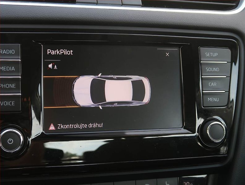 Škoda Octavia (2016) Style 1.6 TDI, Tempomat - fotka 19 z 22