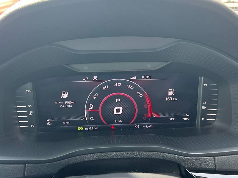 Škoda Karoq (2020) 1.5 TSI 7DSG Sportline - fotka 13 z 29