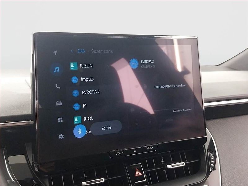 Toyota Corolla (2024) 1.8 Hybrid - fotka 20 z 22