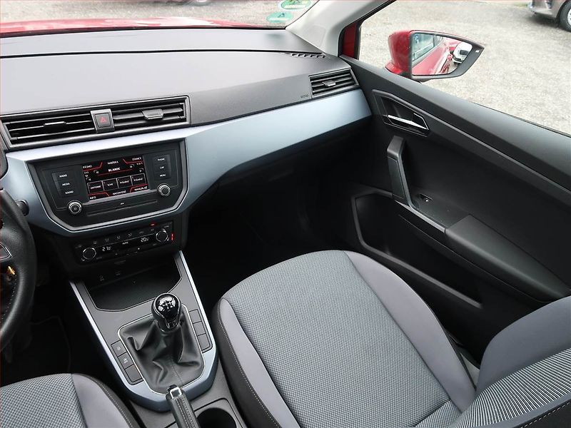 Seat Arona (2018) 1.6 TDI, Vyhř. sedaček - fotka 8 z 19