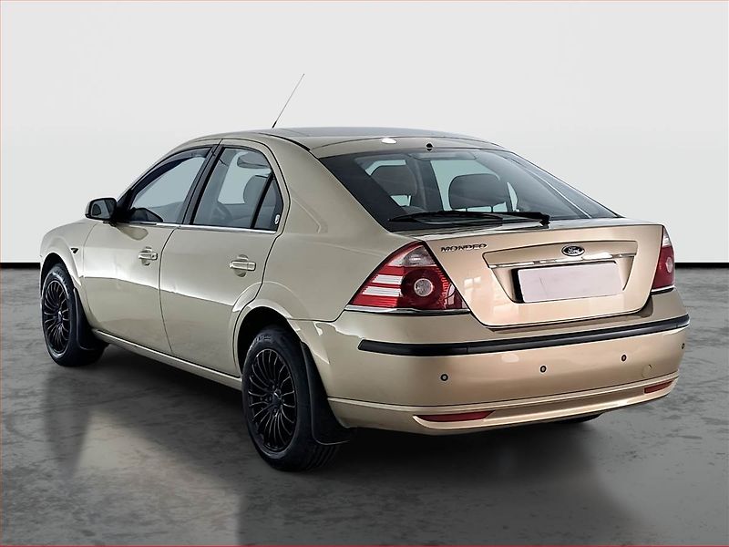Ford Mondeo (2006) Ghia 1.8 16V, po STK - fotka 4 z 17