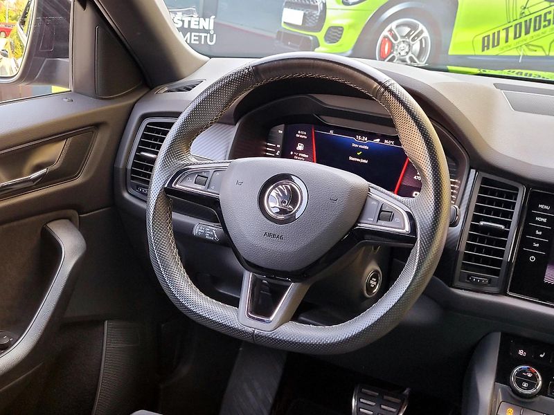 Škoda Kodiaq CZ,1maj,4x4, Sport-Line 140kW - fotka 37 z 53