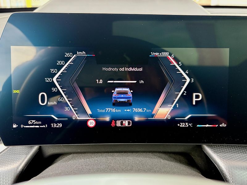 BMW X2 (2025) xDrive20dM ACC HUD Ad.LED PANO - fotka 25 z 48