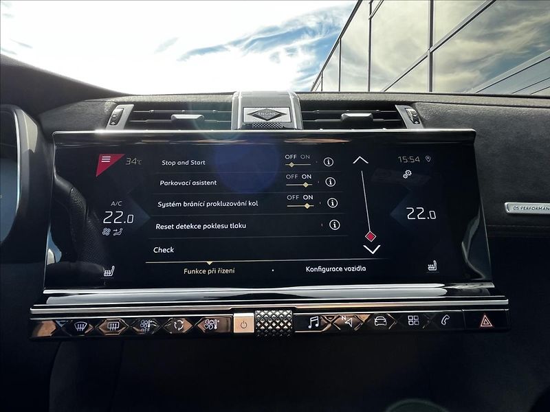 DS Automobiles DS7 Crossback 2,0   Ds 7 crossback - fotka 18 z 25