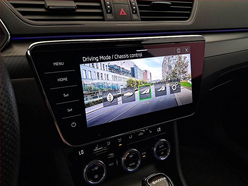 Škoda Superb (2022) Sportline 2.0 TDI - fotka 20 z 24