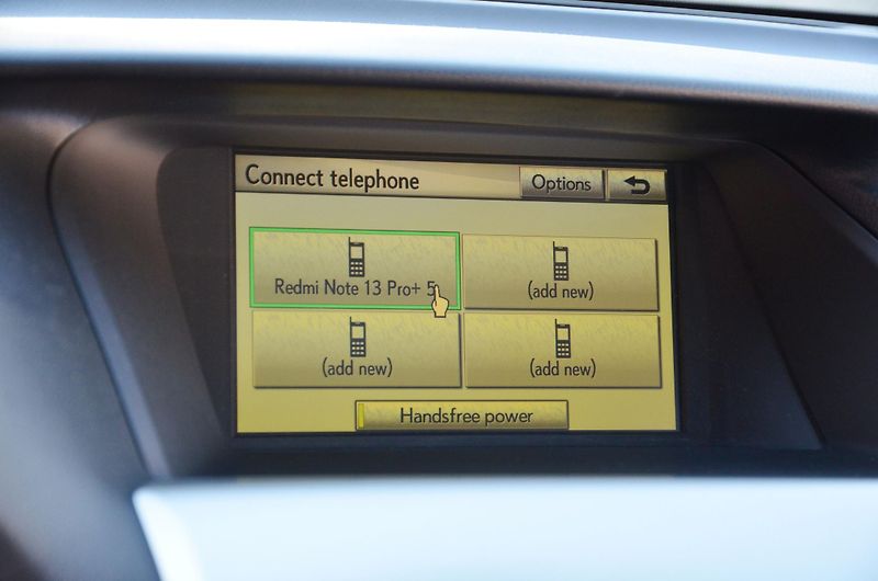 Lexus RX (2010) RX 350 3.5 204kW 4x4 LPG / ČR - fotka 34 z 43