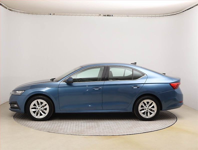Škoda Octavia (2020) Style 2.0 TDI, ČR,1.maj - fotka 3 z 22