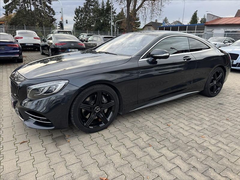 Mercedes-Benz Třídy S 560 4Matic AMG - fotka 8 z 37