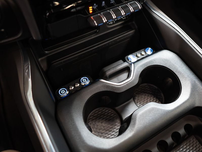 Dodge RAM (2025) 5.7 V8 Laramie Sport 6 LIFT - fotka 29 z 42