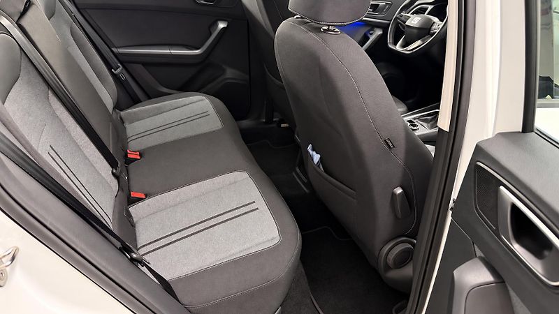 Seat Ateca (2023) 2.0TDI,4X4,ZÁRUKA,DSG - fotka 19 z 31