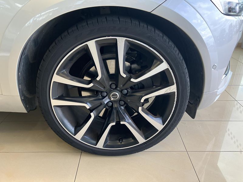 Volvo XC60 T6 AWD Drive-E Inscription AT8 - fotka 5 z 47