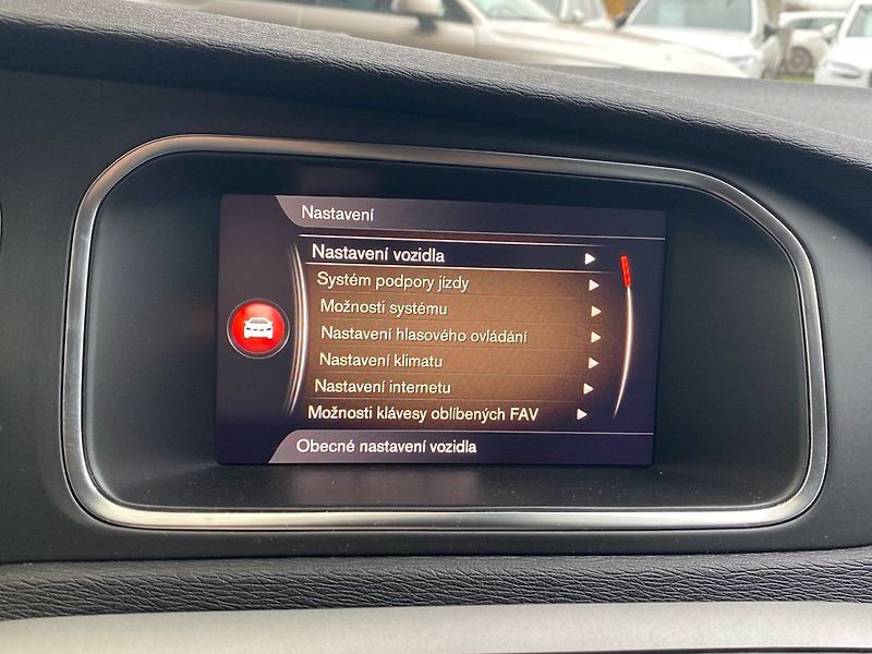 Volvo V40 - fotka 23 z 28