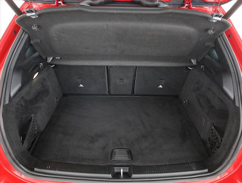 Mercedes-Benz Třídy B (2019) B 180 d, Automat, Kůže, Navi - fotka 17 z 18