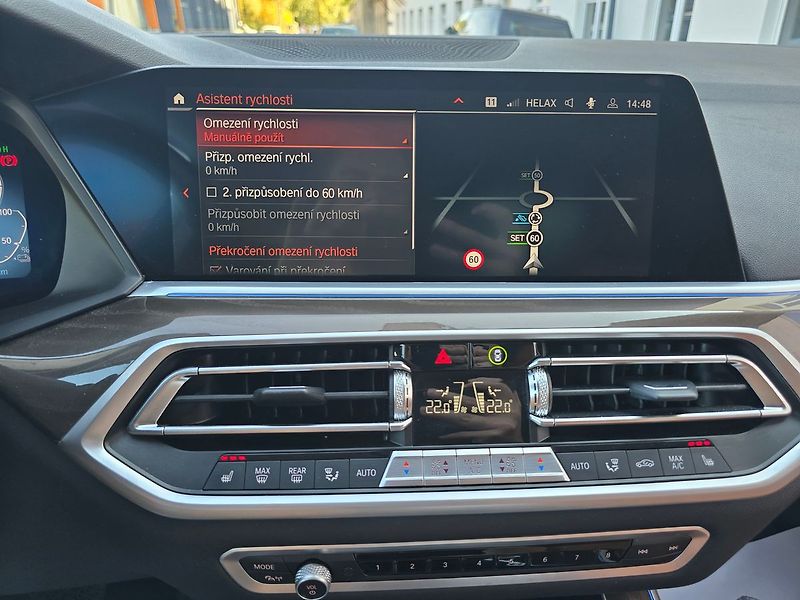 BMW X5 xDrive45e 290kW VIRTUAL KŮŽE - fotka 31 z 40