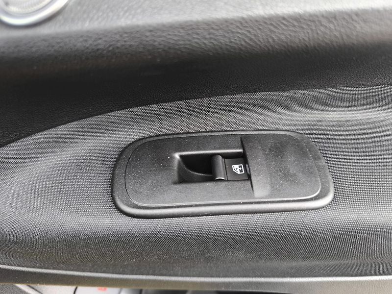 Fiat 500 (2026) Hybrid Torino 1.0 BSG 65k - fotka 33 z 36
