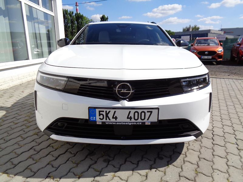 Opel Astra 1,2T SportsTourer,Edition,Komf - fotka 9 z 24