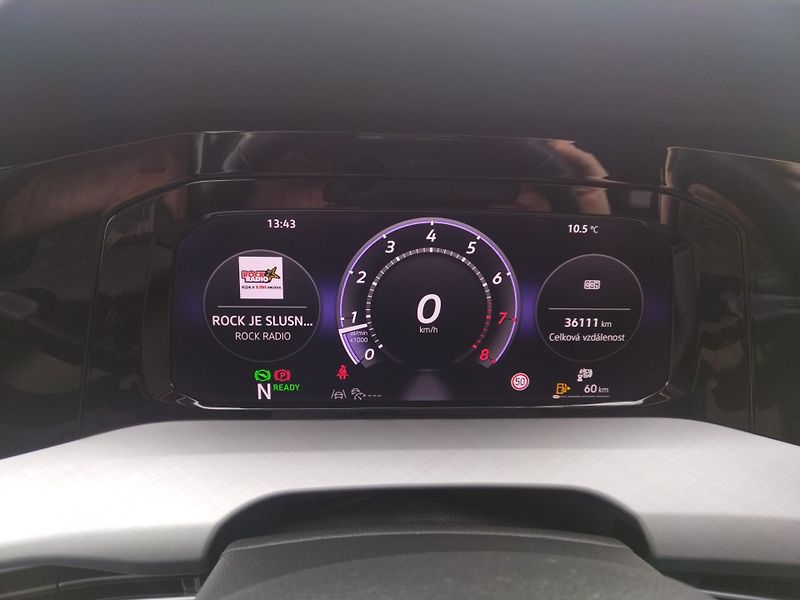 Volkswagen Golf 1.5 eTSi DSG 7st. LIFE - fotka 18 z 29