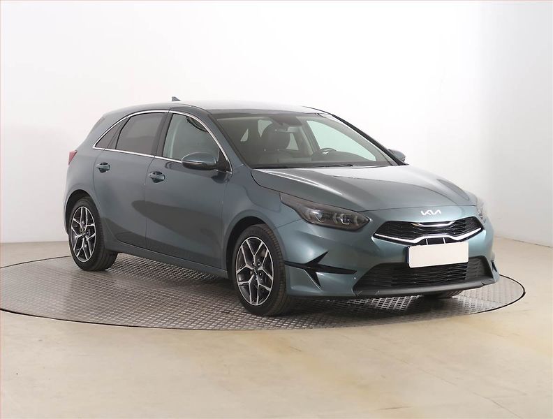Kia Ceed (2022) Gold 1.5 T-GDI, Serv.kniha - fotografie inzerátu