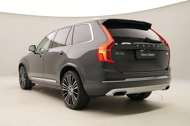 Volvo XC90 T8 AWD RECHARGE REZERVACE - fotka 11 z 58