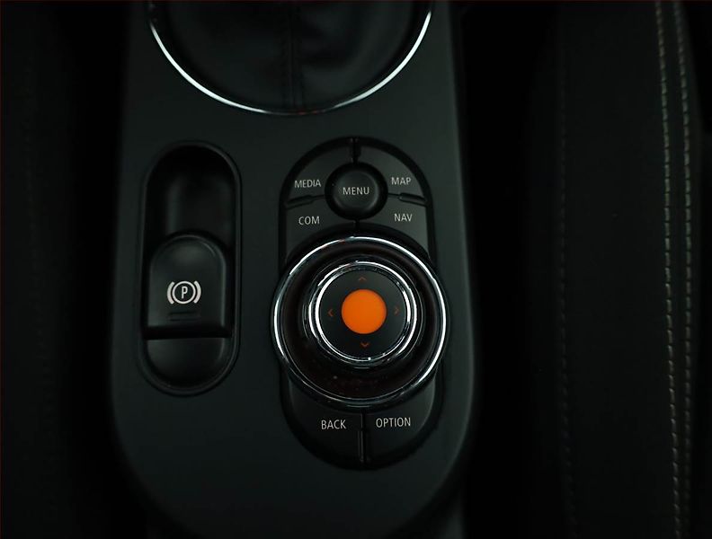 Mini Ostatní (2021) Cooper SE 32 kWh, SoH 94% - fotka 11 z 20