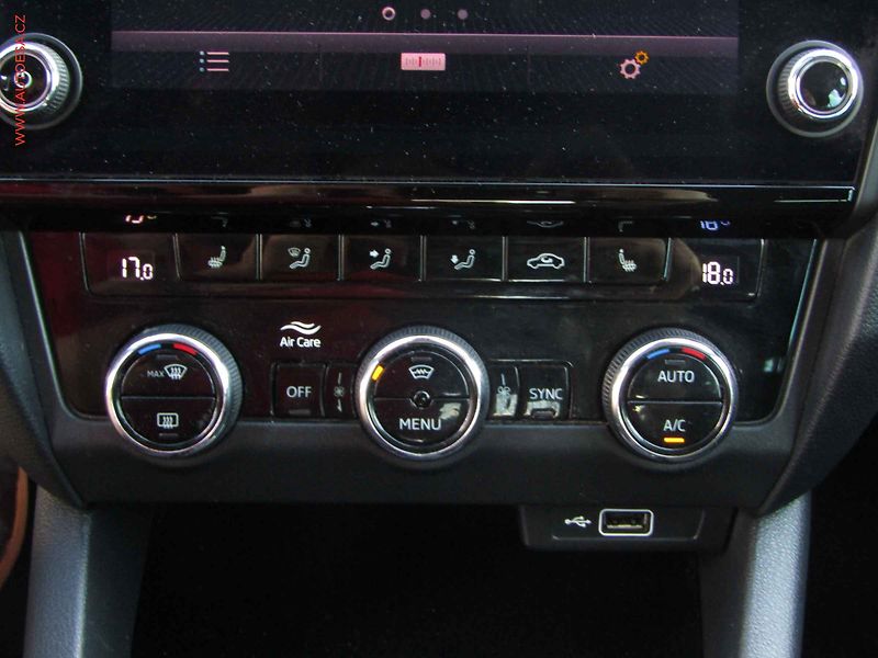 Škoda Octavia (2019) 2.0 TDi 4x4, ČR, Scout, DSG - fotka 15 z 21