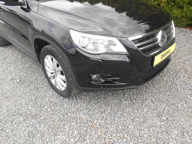 Volkswagen Tiguan 4*4,XENONY,DSG. - fotka 10 z 40