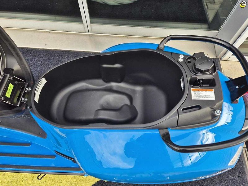 Vespa GTS 125 Super (2026) GTS 125 SUPERSPORT E5+ - fotka 19 z 23