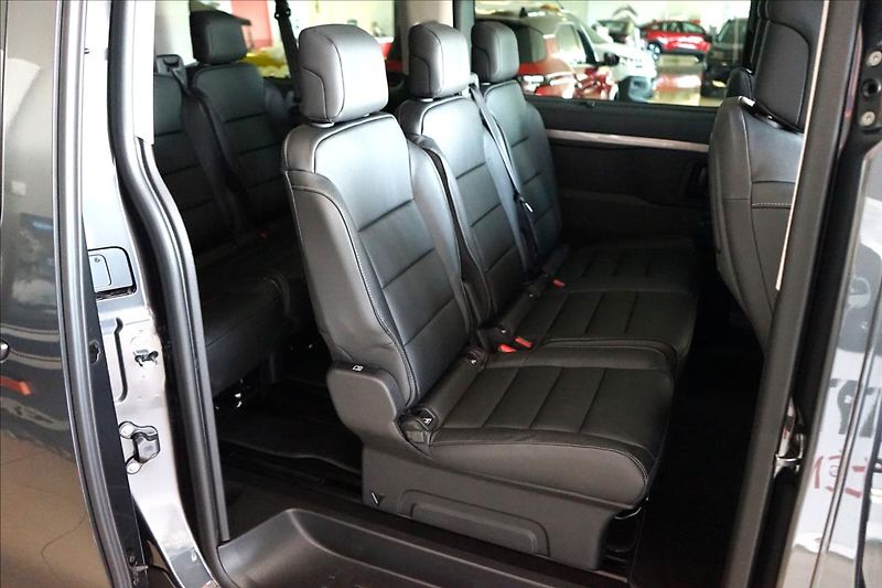 Citroën SpaceTourer (2026) 2,2 BlueHDi 180 EAT8 SHINE XL - fotka 7 z 20