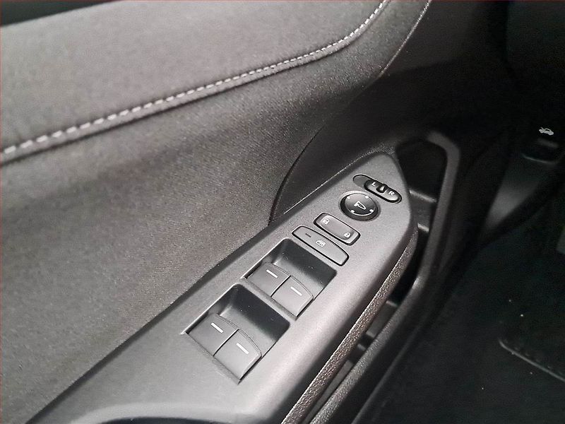 Honda Civic (2019) 1.0 VTEC Turbo, Serv.kniha - fotka 15 z 16