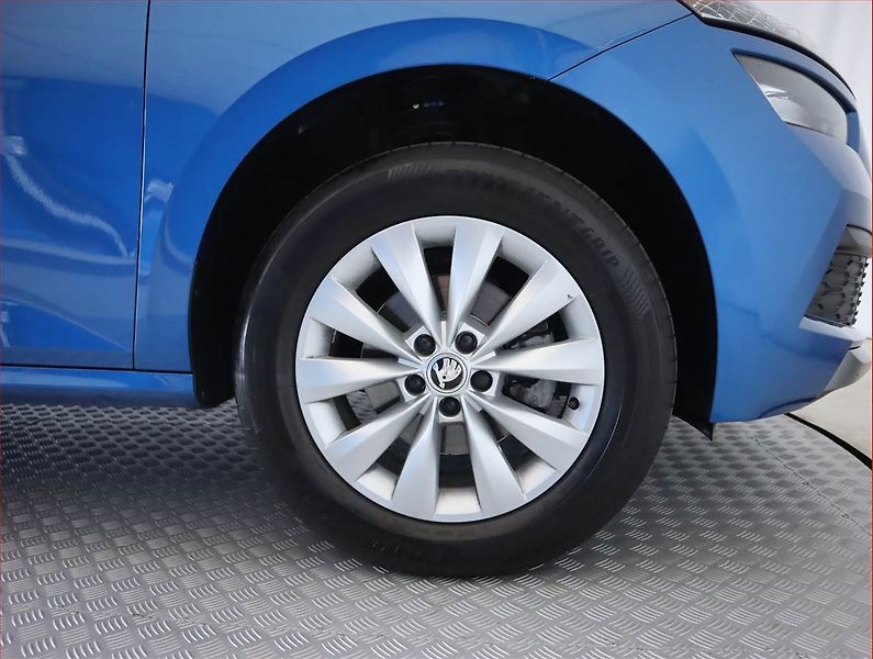 Škoda Kamiq (2020) 1.0 TSI, Automat, Tempomat - fotka 15 z 23