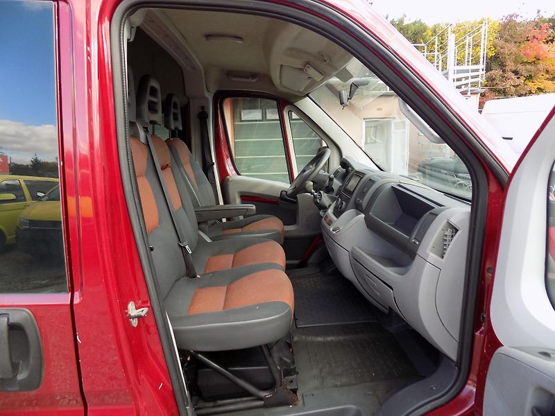 Fiat Ducato 2,3 JTD 88KW 9SD, AC + WEBASTO - fotka 28 z 39
