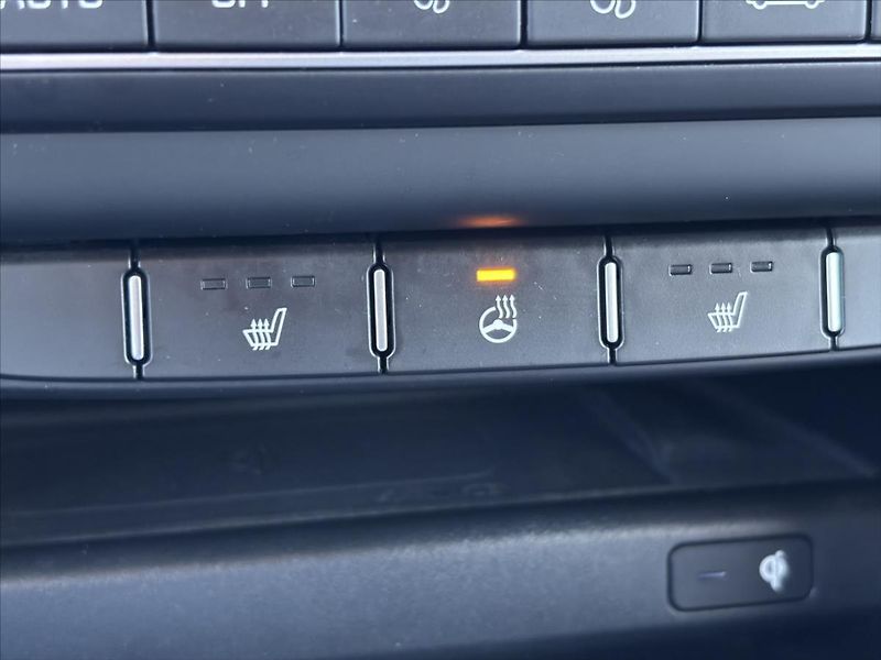 Kia Ceed 1,5 TGDi TOP ZÁRUKA NAVI KAMER - fotka 28 z 41