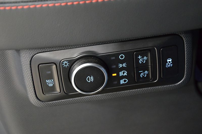 Ford Mustang Mach-E (2024) 98,7kWh PrD Prem AWD AT - fotka 16 z 21