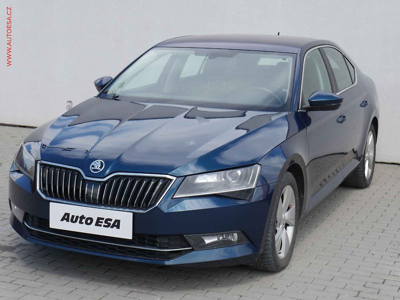 Škoda Superb (2016) 2.0TDi, ČR, Ambition, bixen - fotka 3 z 19