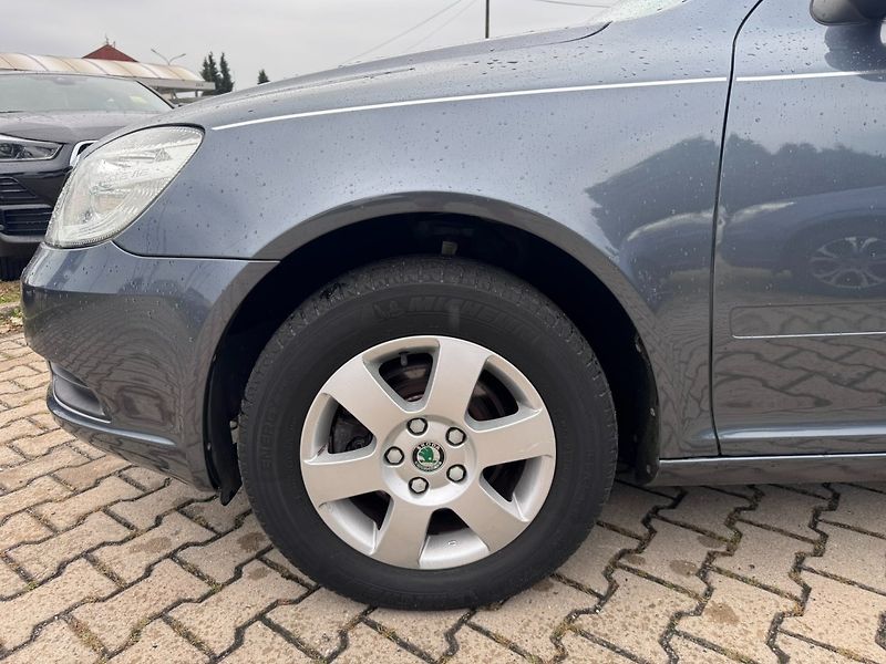 Škoda Octavia (2010) 1,4 TSI 90 KW TAŽNÉ KOLA - fotka 13 z 50