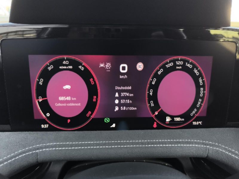 Škoda Superb 2.0 TDi 4x4 Sportline - fotka 11 z 27