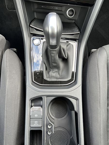 Volkswagen Touran Highline 2.0TDi DSG ČR odp.DPH - fotka 25 z 51