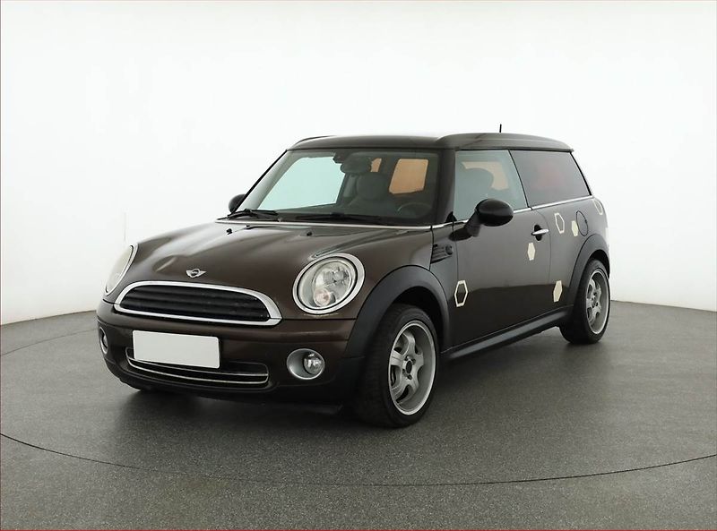 Mini Clubman (2009) Cooper, jezdí výborně - fotka 2 z 14