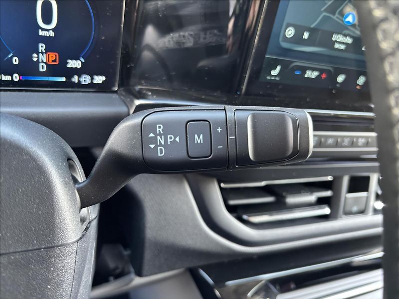 Ford Tourneo Custom 2,0 125kW Titanium X AWD L1 - fotka 35 z 49